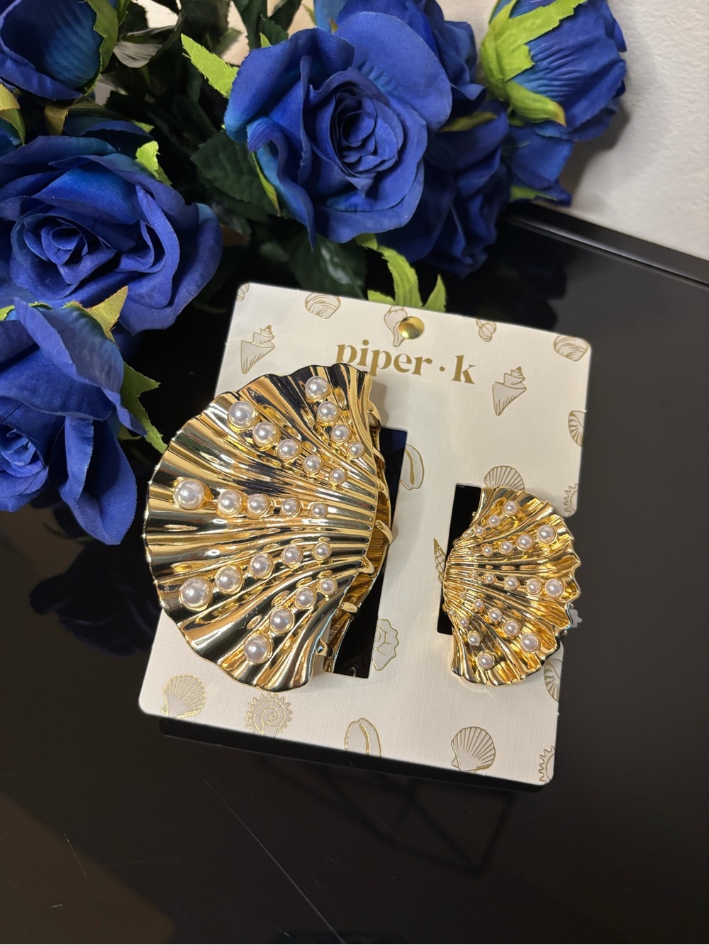 NWT Piper K Gold Pearl Shell Jaw Clips - Small and Large - 2PC